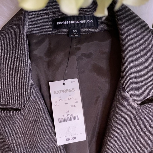 Express Design Studio Blazer - Picture 5 of 12